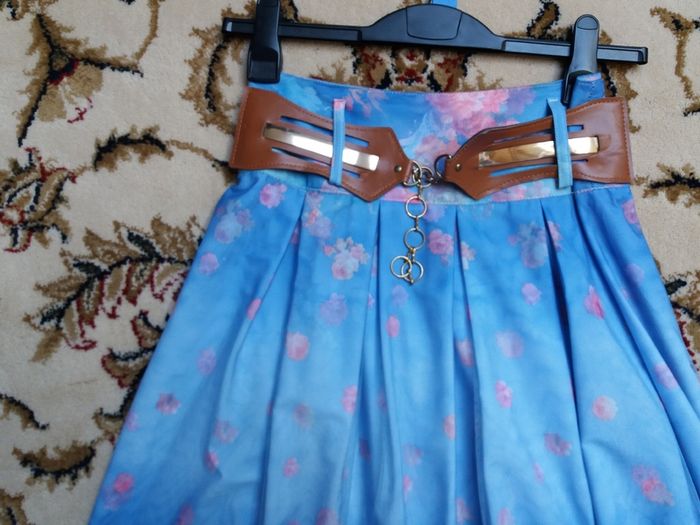Ladies designer 3D skirt blue floral as new