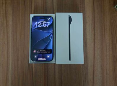 iPhone Air 256gb Black, 100% Battery health, screen protector and apple warranty