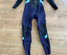 Ladies/women's c-skins wetsuit