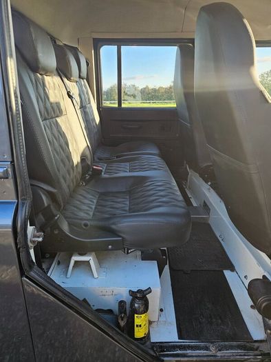 Land Rover Defender 130- 2010 crewcab