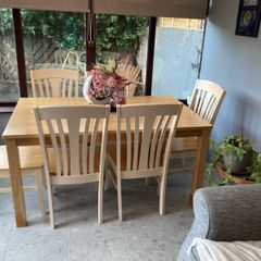 table and 6 chairs