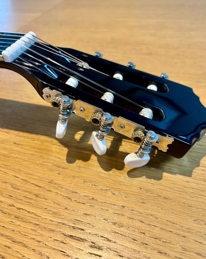 Tenson 3/4 student classical guitar