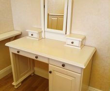 Cream dressing table