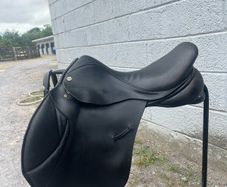 17.5 Barnsby jumping saddle