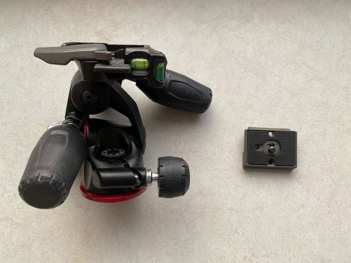Manfrotto MHXPRO-3W 3 way geared tripod head