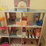 large doll house Image 3