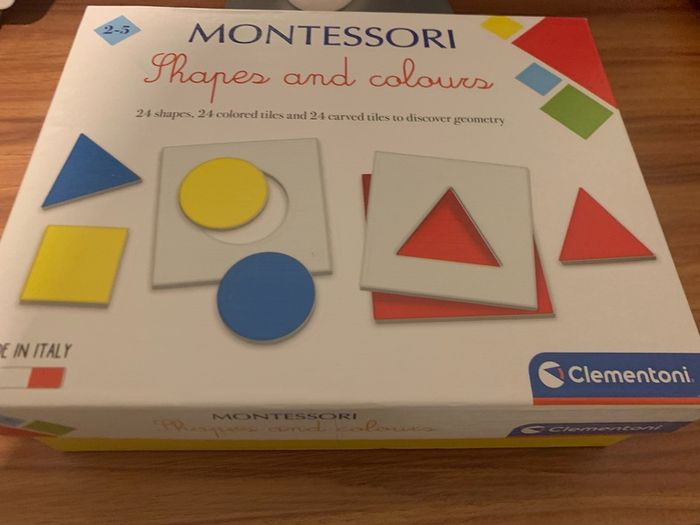 Montessori shapes & colours game