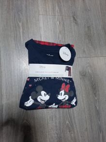 ladies Disney mickey and Minnie pjs