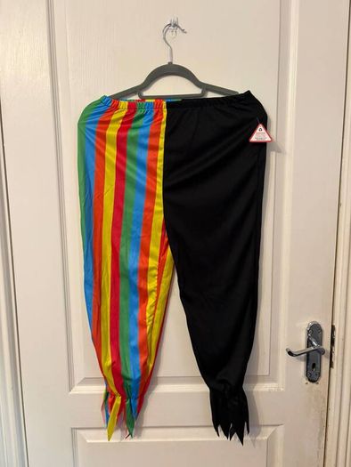 Girls Halloween Clown Costume and Wig. Age 10 / 11. Brand New.