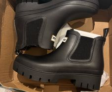 Barbour welly boots