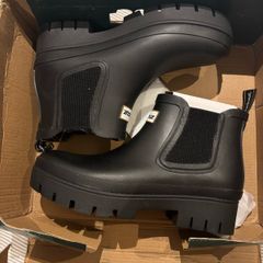 Barbour welly boots