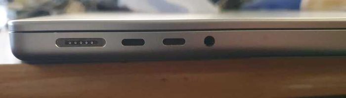 Apple MacBook Pro 14-inch (2023) | M2 Pro | 16GB RAM | 512GB SSD | macOS Tahoe 26.2