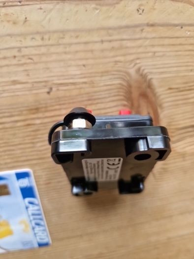 3 x Circuit Breakers 30a  - 12v (12-36v)