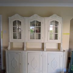 Large mahogany hutch cabinet buffet sideboard
