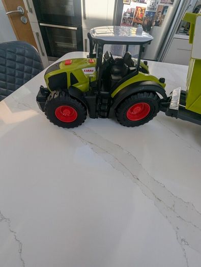 Dickie Toys CLAAS Farm Tractor & Trailer Set