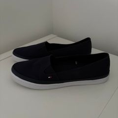 New Tommy Hilfiger canvas womens shoes