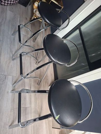 bar stool