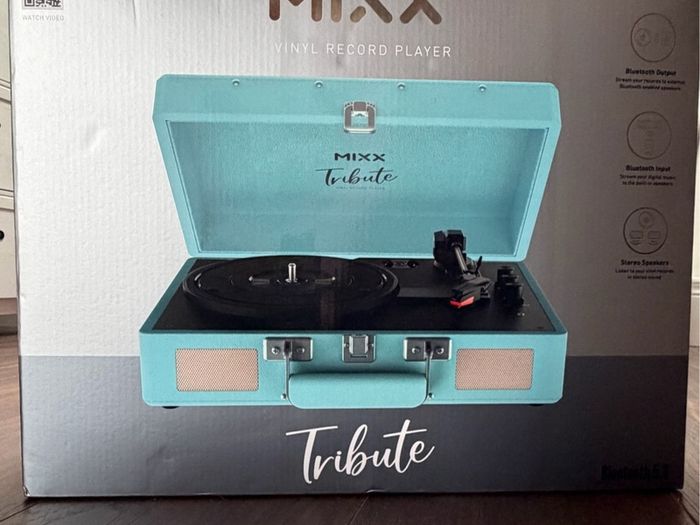 Mixx Tribute Vinyl Record Player