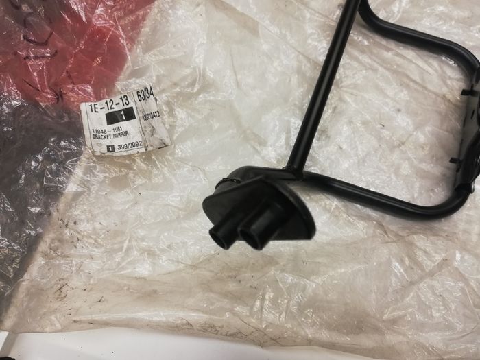 Kawasaki ZX9R ZX9 Mirror mounting stay Bracket