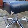 Hairdressing chair for wash basin Image 4