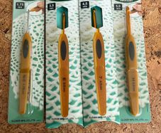 Brand new crochet Clover hooks