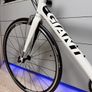GIANT Defy Road Bike (Like NEW) Image 6