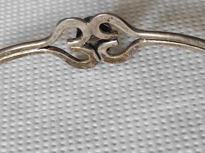 Vintage sterling silver bangle