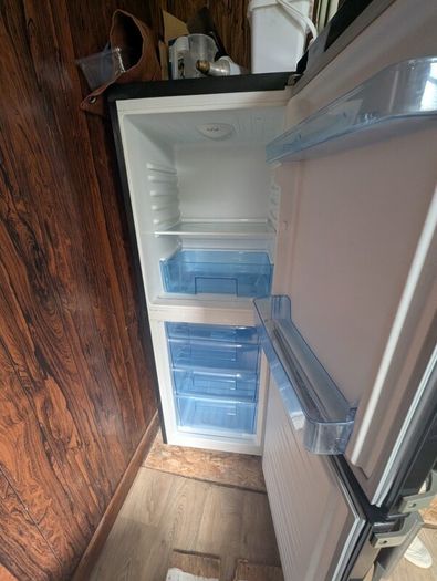 Servis Fridge Freezer