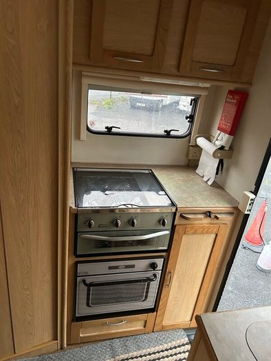 NI 2002 Autoquest 100 2.3 TD 4-Berth