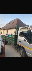 Isuzu tipper