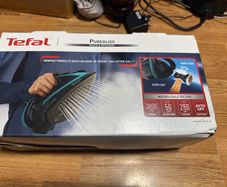 Tefal 3000W Puregliss Steam Iron | Black/Blue