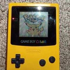 Yellow Gameboy Colour + Pokemon Yellow