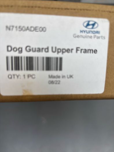 Hyundai Tucson Dog Guard.
