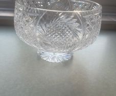 Tyrone Crystal Large bowl with intricate fan & diamond pattern