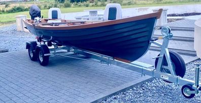 19 Lake Boat, 15hp Engine and Trailer