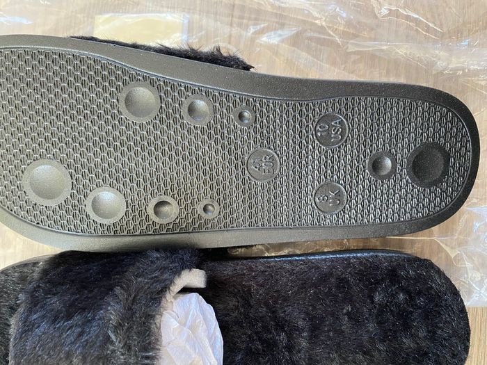 Benetton slippers women