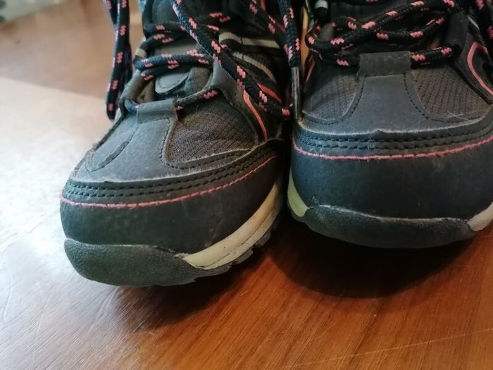 Girl's boots, size 12. Mountain warehouse