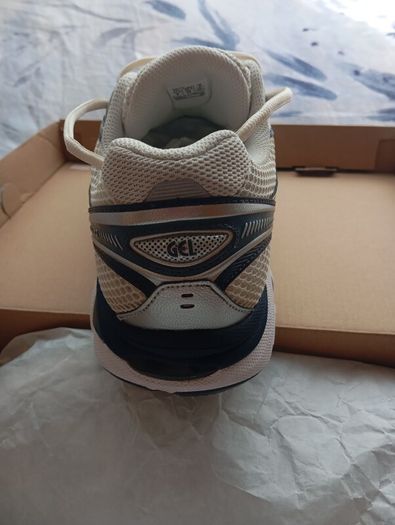 mens trainers