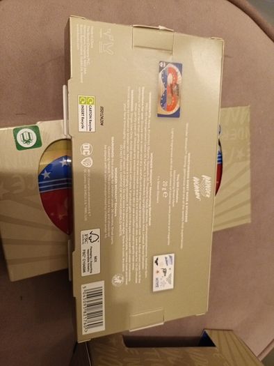 Wonder Woman beauty bundle from Boots