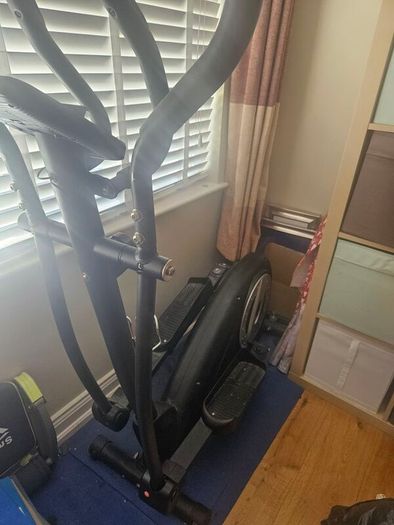 Cross Trainer