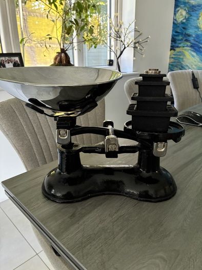 Vintage Victor England Black Cast Iron Scales With Chrome Scoops & Metric Weights