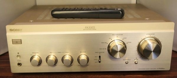 Audiophile Quality Sonys Flagship Range Elevated Series Sony Fa-30es 100w  Dual Mono  Circuitry Champagne Edition Pristine Condition With Original Remote