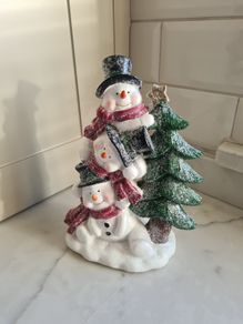 Snowmen with Christmas Tree