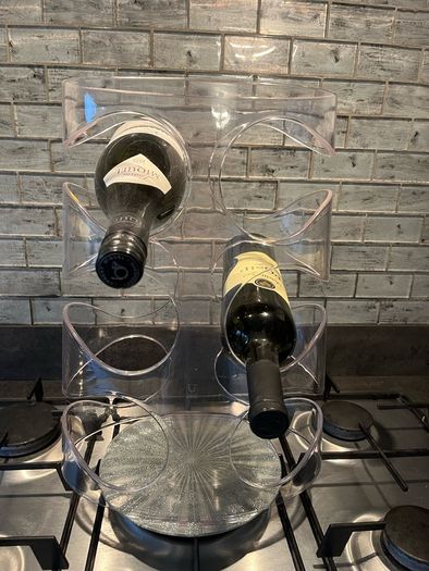 Acrylic wine rack