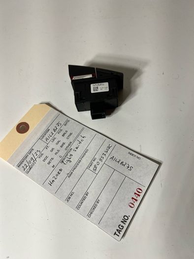Hazard Light Switch Warning Light Airbag Skoda Octavia 5E0953507C A1l2b27s