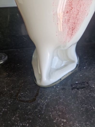 Makora glass vase