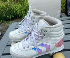 Roller Skates - UK 4