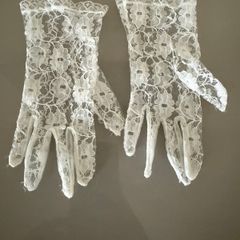 Vintage lace girls gloves