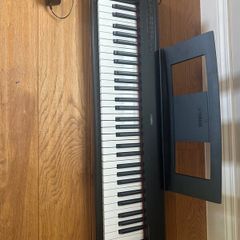 Yamaha PSR-EW310 76-Key Touch-Sensitive Keyboard