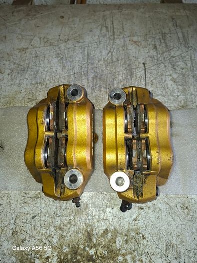Kawasaki Front Brake Calipers- (Pair) - ZX10R - 2005